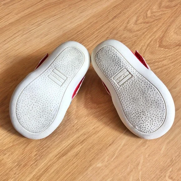 EUC TOMS Toddler Marvel Captain America Sneakers-Red, White and Blue - Picture 8 of 12